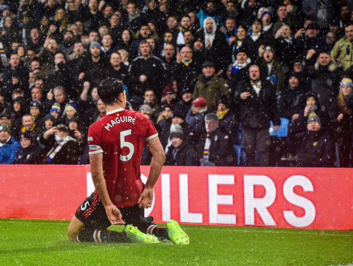 idextratime's tweet photo. Harry Maguire mengunggah foto saat dirinya selebrasi setelah berhasil cetak gol semalam.

Namun di foto itu ada wajah seseorang yang dia edit. Maksudnya apa ya 🤔 https://t.co/Ku5wrprmuo