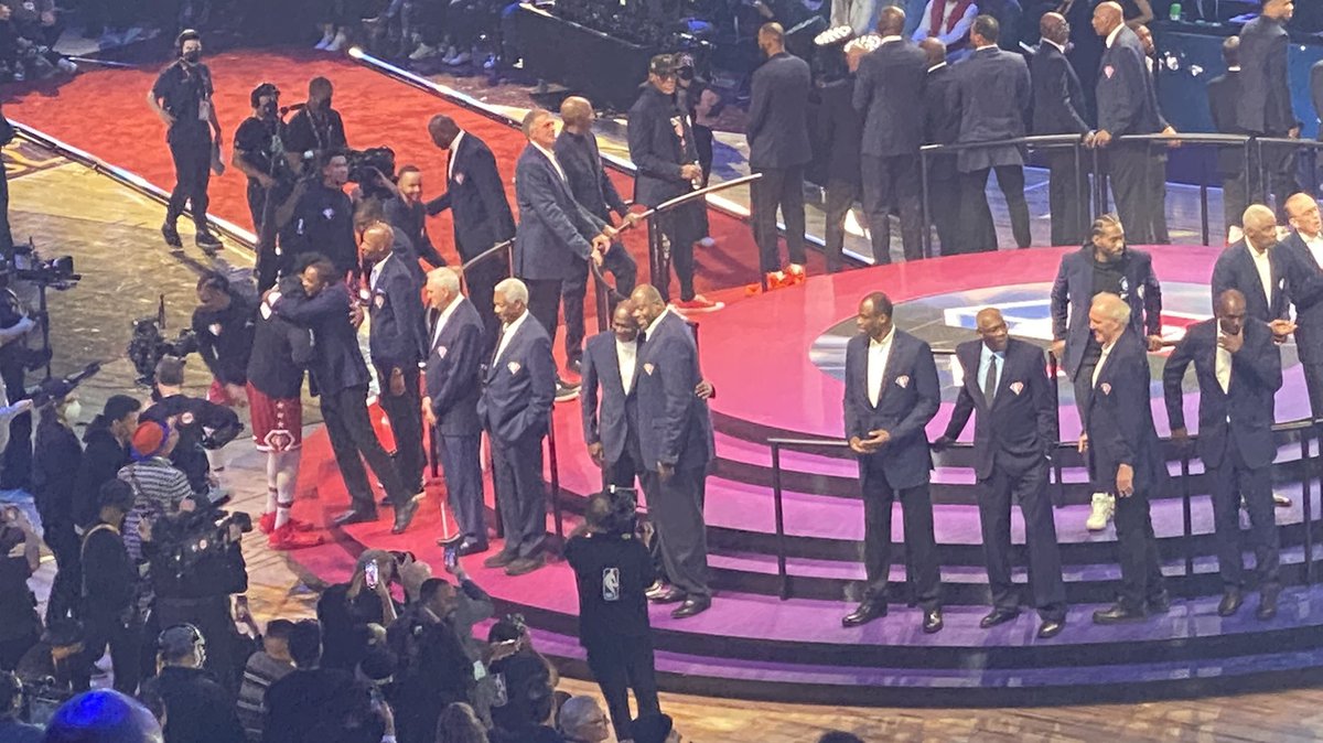 dpfistsoffury's tweet photo. The 🐐 is in the building tonight #AllStarGame https://t.co/MpC5nWQCog