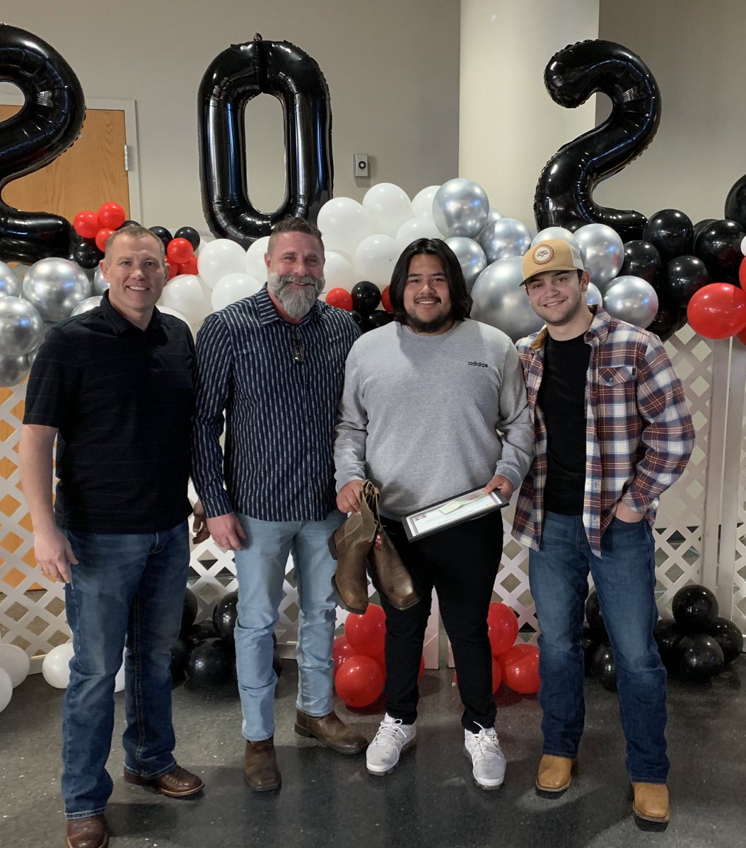 Congratulations to <a href="/dvera_04/">David Vera</a> on receiving the 2021 Herd Award! #WeAreMustang