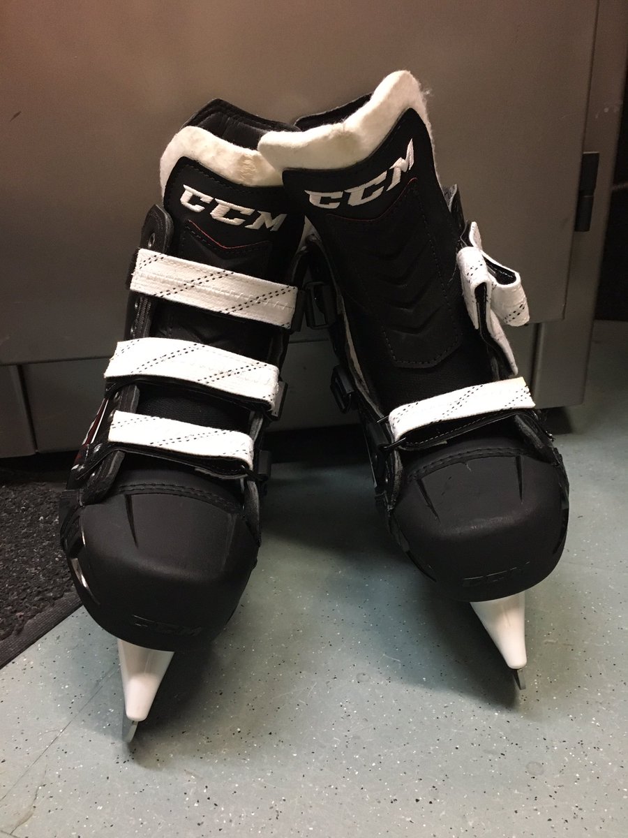 chooseoptionb's tweet photo. Option B skate straps ! Don’t tie your skates like your ancestors did, strap them on and be a modern day skater https://t.co/nS3D9XvzOX