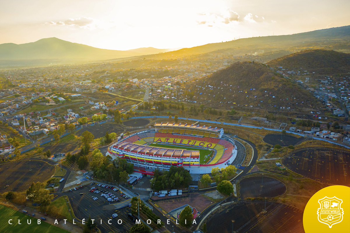 C_A_Morelia's tweet photo. Comparte esta foto para que todo el mundo conozca el estadio del CANARIO 🏟

📸 @DiegoVGtz 

#LaHistoriaContinúa🟡🔴 https://t.co/pqXTHKb0EB