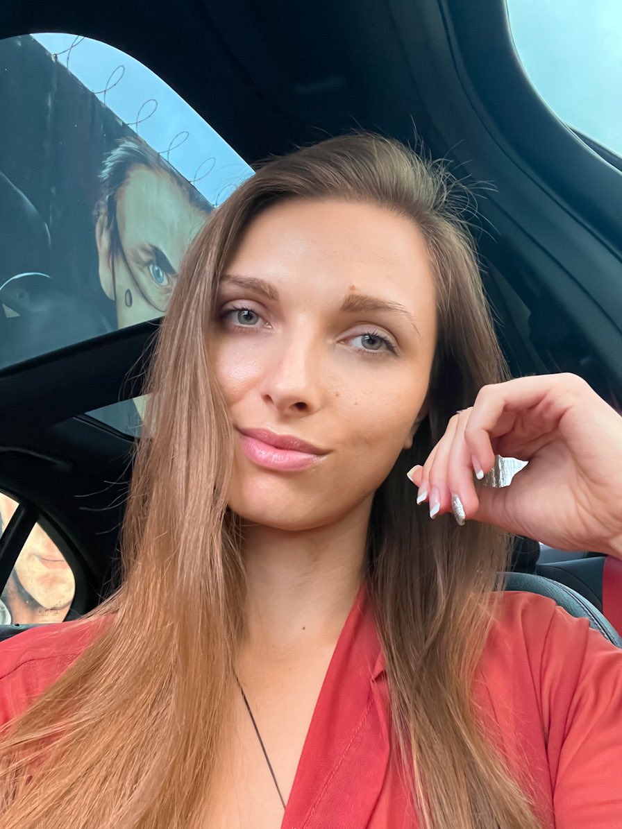 👋 Layna Landry 💫 LA 9/18 😈 laynalandry