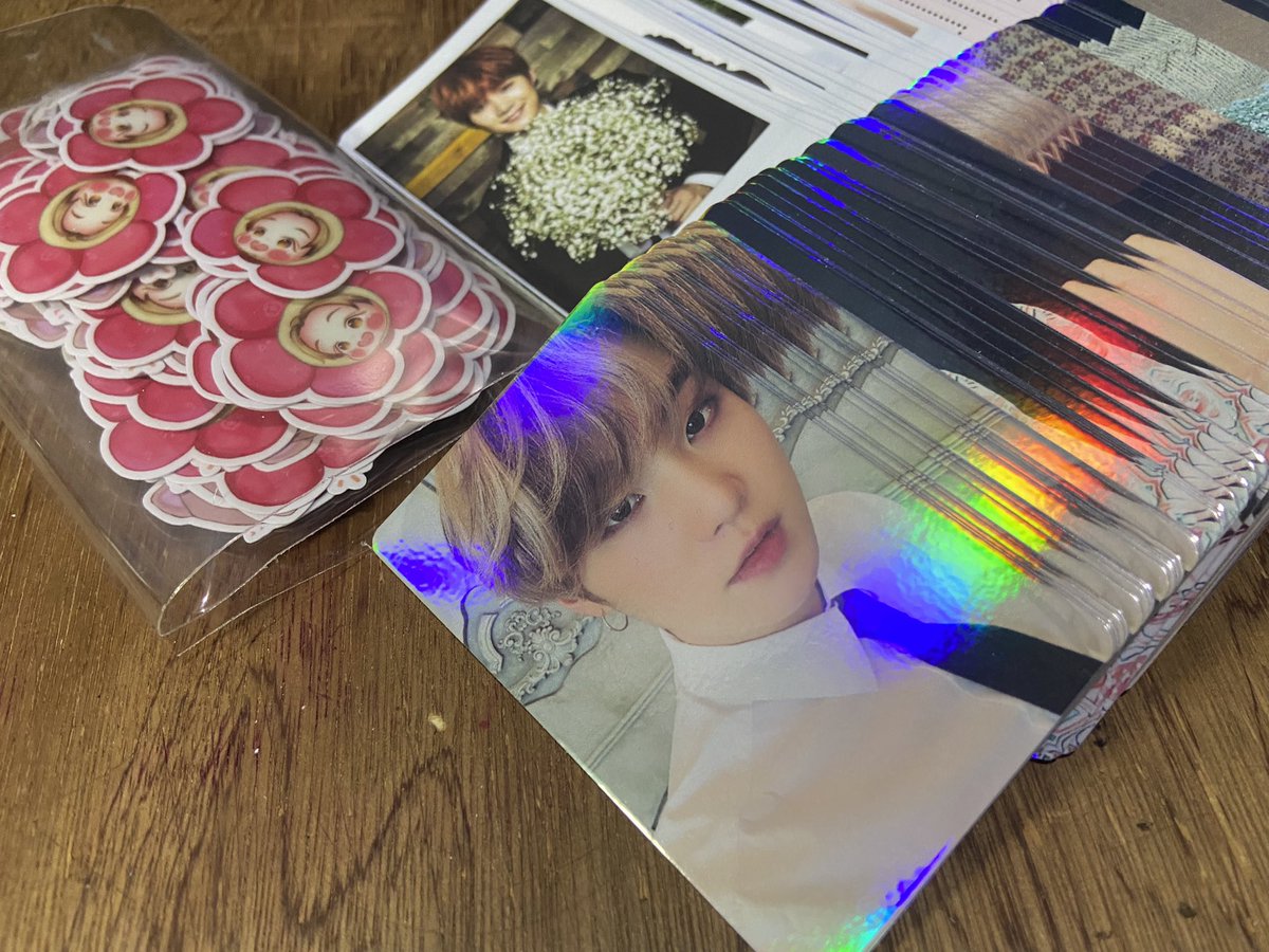 thebrylife's tweet image. Thank you hasseyo!

#CustomizedPhotocards #customizedstickers #MachineCut