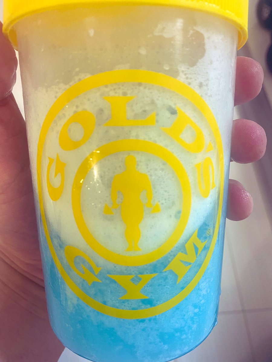 pasuodayosuke's tweet photo. 相変わらずすげー色してるな
笑笑
#SUPERPUMPMAX
#ウェイトトレーニング https://t.co/52shOb80kR