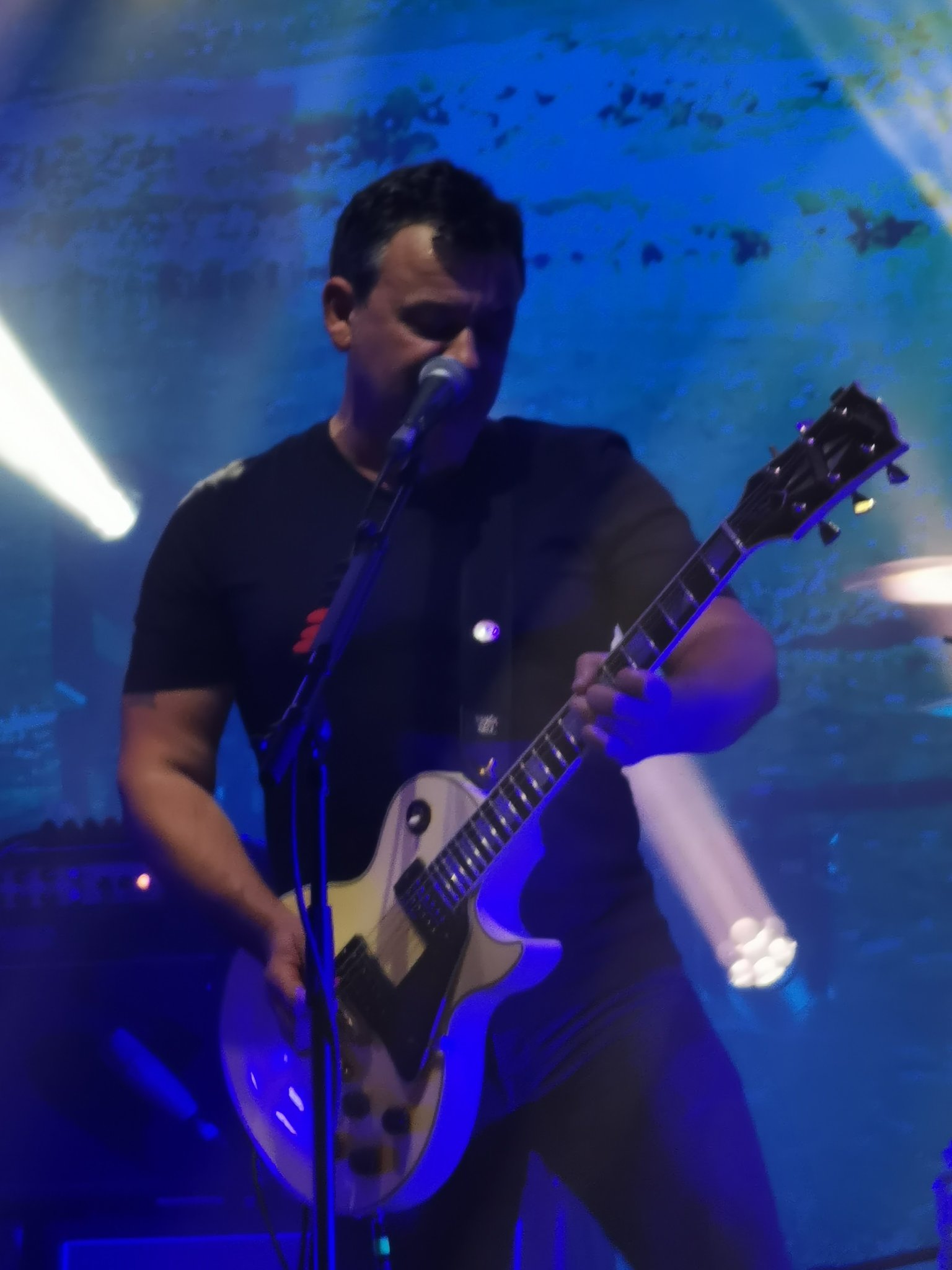 Happy birthday to the legend that is Mr James Dean Bradfield.   