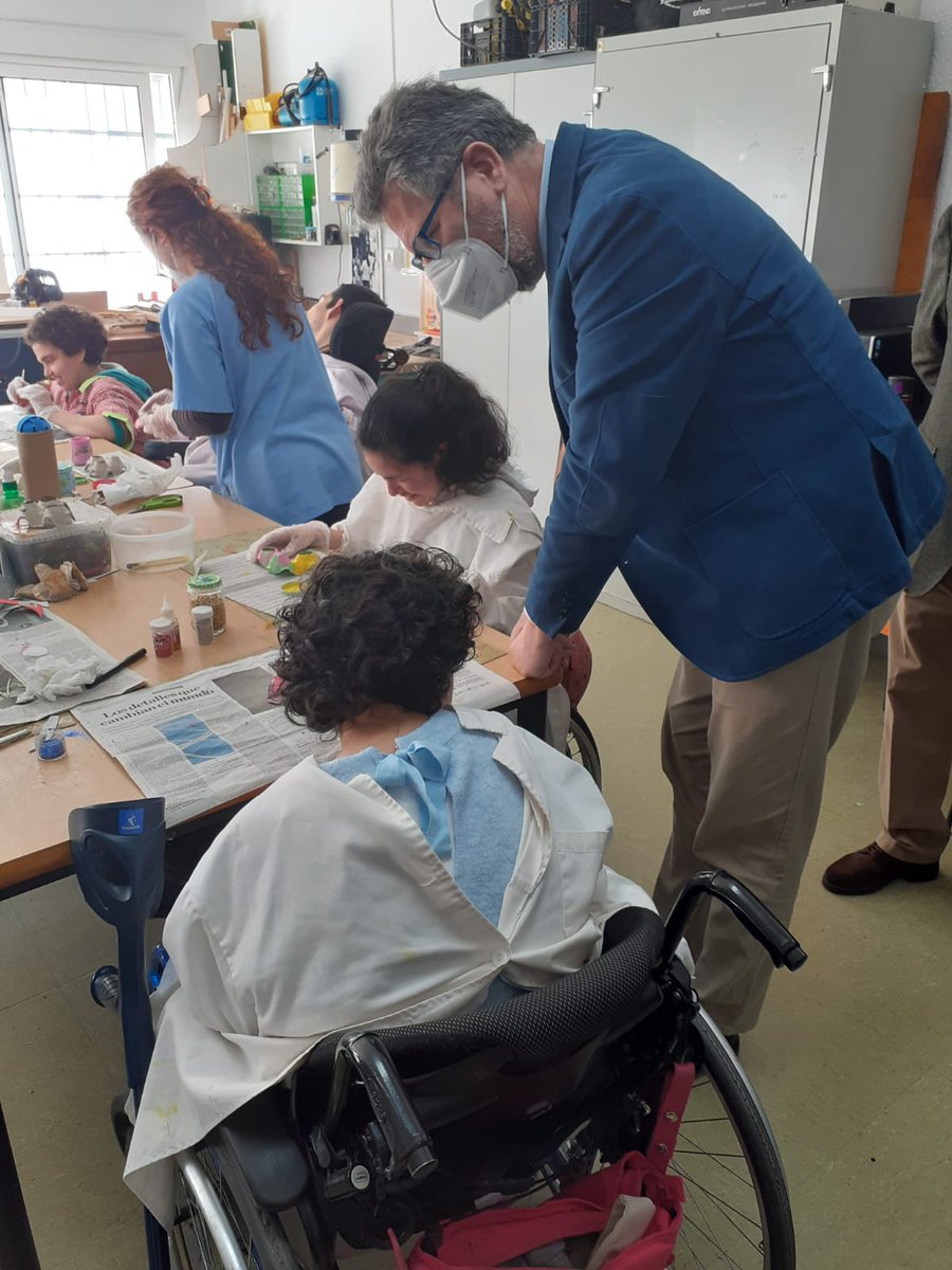 maconder's tweet photo. 🔝AMPLIACIÓN DE PLAZAS EN ASPACEHU

Entre las nuevas plazas creadas para personas discapacitadas gravemente afectadas, hemos aumentado plazas en @aspacehu pasando ahora a tener 22 usuarios en su centro residencial en #Huelva

@IgualdadAND @RocioRuizDom https://t.co/X1pc621wII