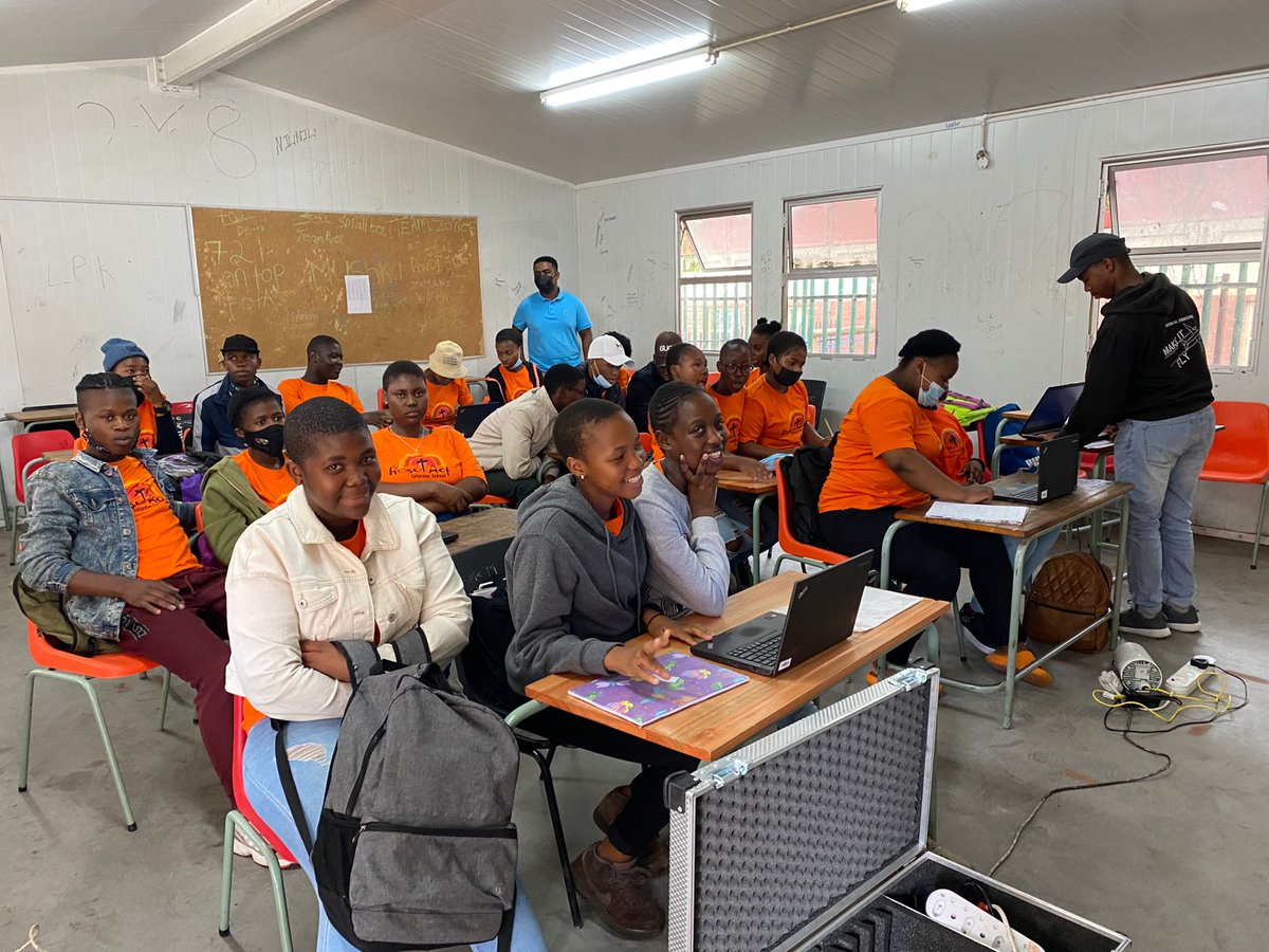 LadycOdeZA's tweet image. We know you haven't seen our beneficiaries in a long time, here are some images of an engaged group from Minerva High School in Alexander township. The class is made up of 25 of the best maths students in grade 10.
#datascience #LadycOde #collaborations  #STEMEducation