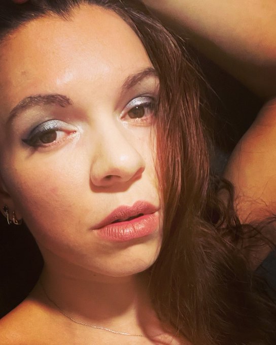 If you feel dreamy and sexy , would it men you are actually dreaming about sex 🙃🙃🙃 https://t.co/aAiK<a href="/tag/newprofilepic"class="tags"><span>#newprofilepic</span></a>