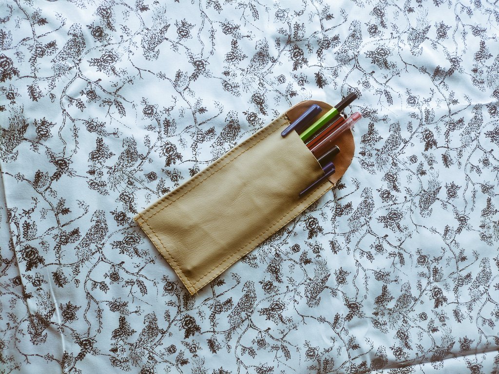 Worksofcraft1's tweet photo. Item Two out of the  "Tembea Collection"
Of experiments and reusing scraps of leather.
PEN /PENCIL POUCH.
#madeinkenya #DIY #Handmadewithlove #design #leatheraccesories #leather https://t.co/tg9hWKsx4M