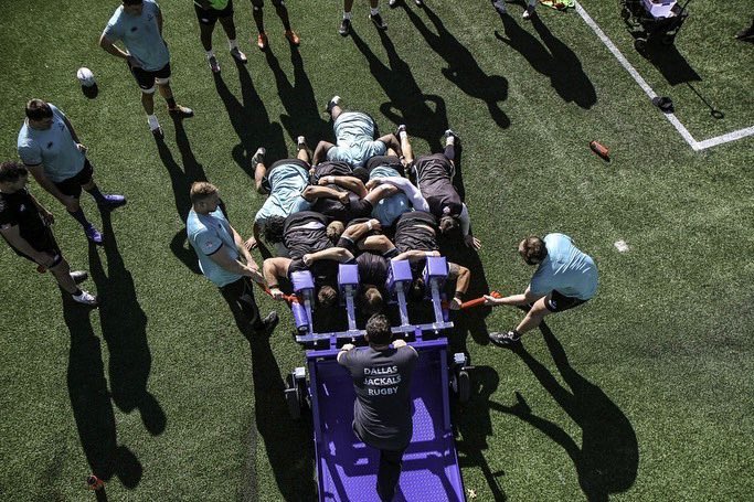 Rhino_Sport's tweet photo. 💥 The Rhino POWA Rugby Scrum Sled.

Built with detachable vertical pads &amp; controlled by heavy-duty bungees that move independently to absorb the hit.

Check it out via https://t.co/la9eahunPf

#ScrumWeek #HomeoftheScrum https://t.co/R6slSsxcc8