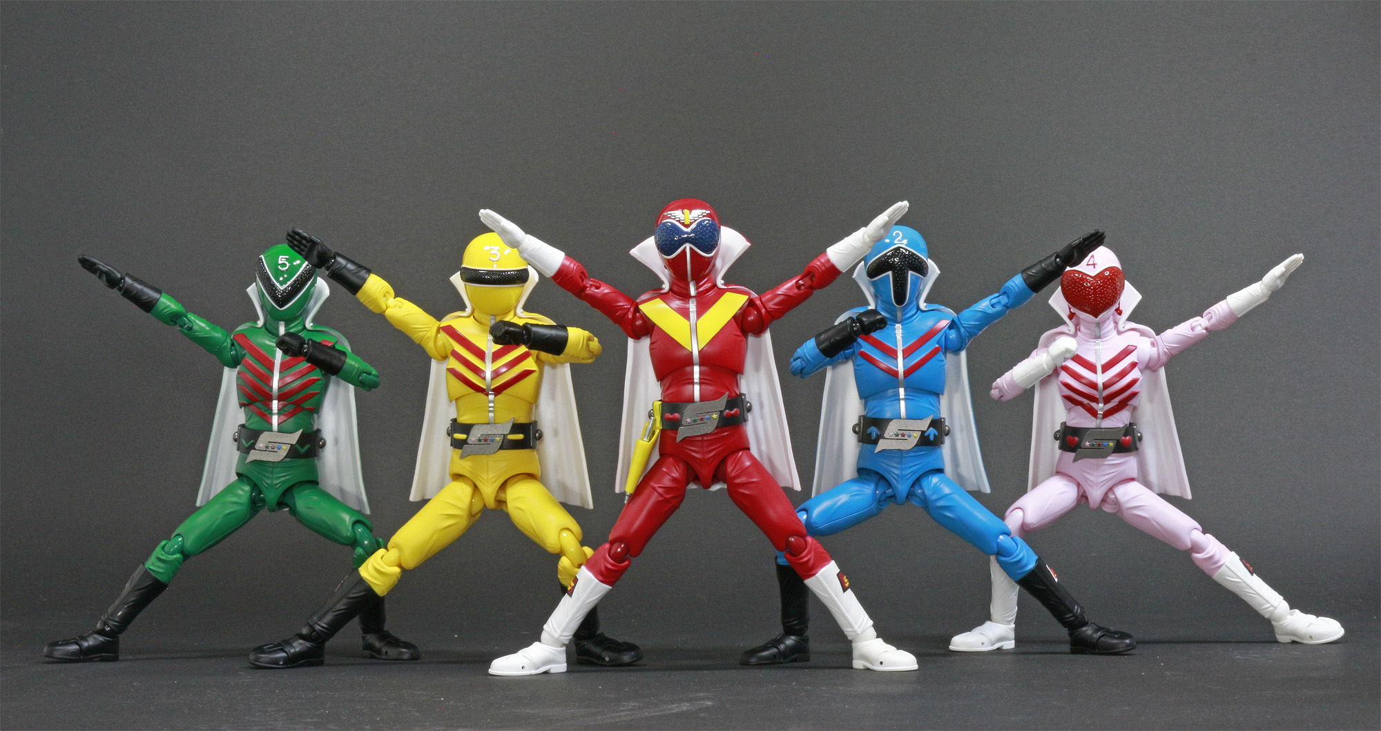 HERO ACTION FIGURE　ゴレンジャー　アカ　アオ＆キ　モモ＆ミド 秘密戦隊ゴレンジャー』モモレンジャー＆ミドレンジャーの可動