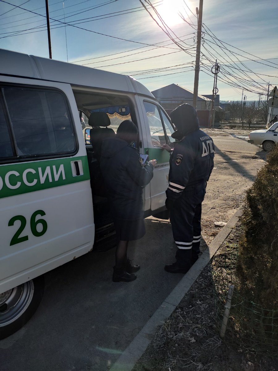 UFSSP_SK's tweet photo. Арест автомобиля  стал весомым поводом для того, чтобы виновник ДТП  выплатил 100-тысячный моральный вред.https://t.co/j4xEgnWXM7 https://t.co/Pf31rRvsey