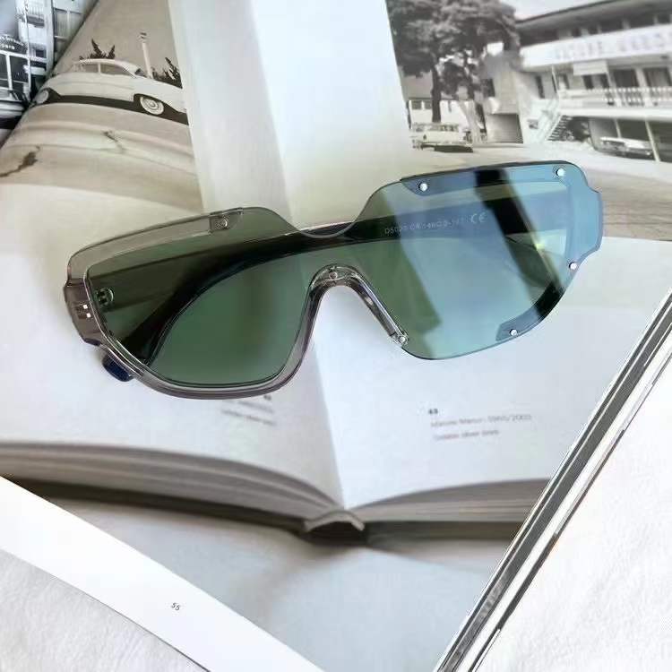 CHINAWOF's tweet photo. New style😎😎
#Fair #OpticsFair #exhibition #display #optics #optical #sunglasses #B2B https://t.co/wsi8QTV2ag