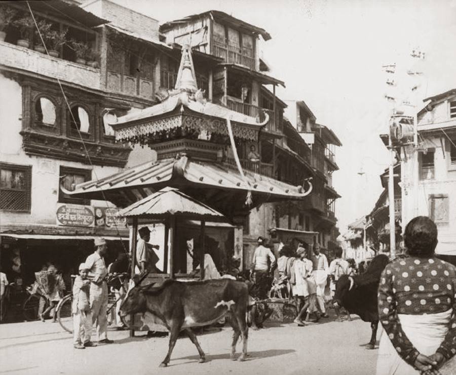 NepalInPix's tweet photo. असन र गणेश मन्दिर सन् १९६७ । https://t.co/U6ojFc4QI8