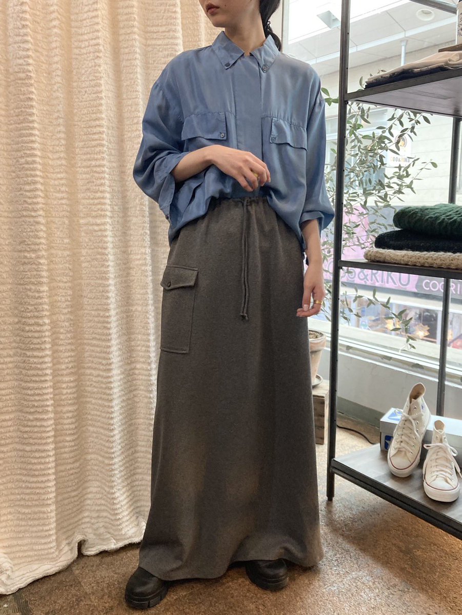 i_nou_'s tweet photo. in stock.

・saxblue button-down silk shirt
・pocket design jersey maxi skirt https://t.co/0U3THQDXhV