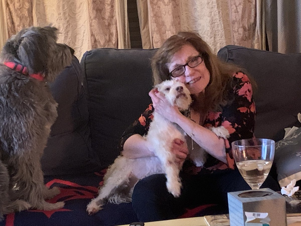 nicolazzo_e's tweet image. Chester &amp;amp; me, with a shad of Lisa!❤️