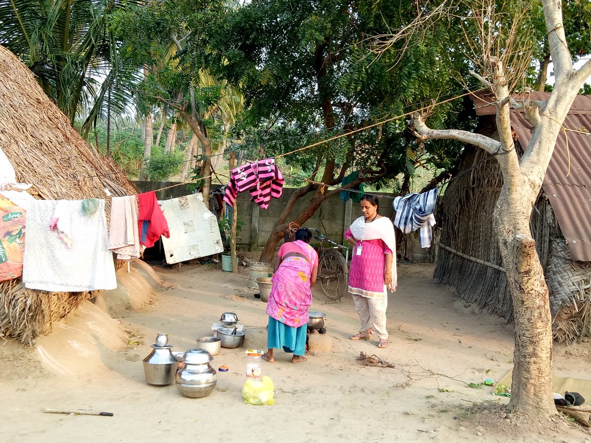 SharanaOfficial's tweet photo. Sharana has been working closely with an Irular community for 5 years. 
Read our board member @AloPal's blog post on the same. https://t.co/iOGogwLKbF
We continue our work alongside these families to effect positive change in the community through education and other initiatives. https://t.co/uGHq8Upvq7