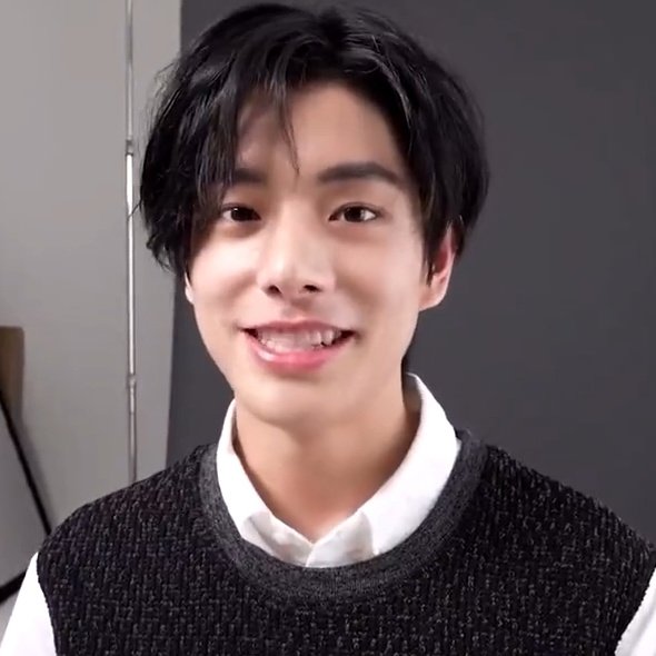 02EBOYS's tweet photo. pre-debut 02z https://t.co/WDvt8MJTpo