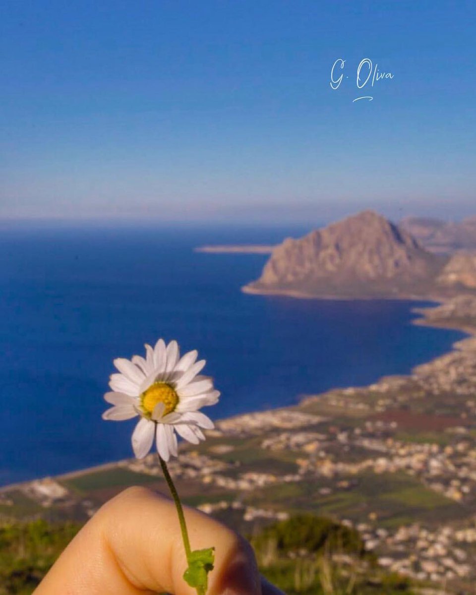 AmbasciatoreSud's tweet image. Da #Erice tre o quattro anni fa..
#Sicilia #VentodaSud