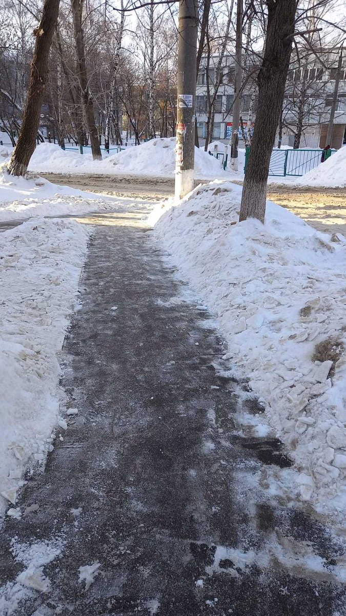 ukoookompas's tweet photo. 21.02.22г. Уборка входных групп от снега и наледи по адресу: ул. Стара-Загора, 166

@gkh_kir63 @Rudakov_i_a @adm_kir63 https://t.co/89Y5XHzUf2