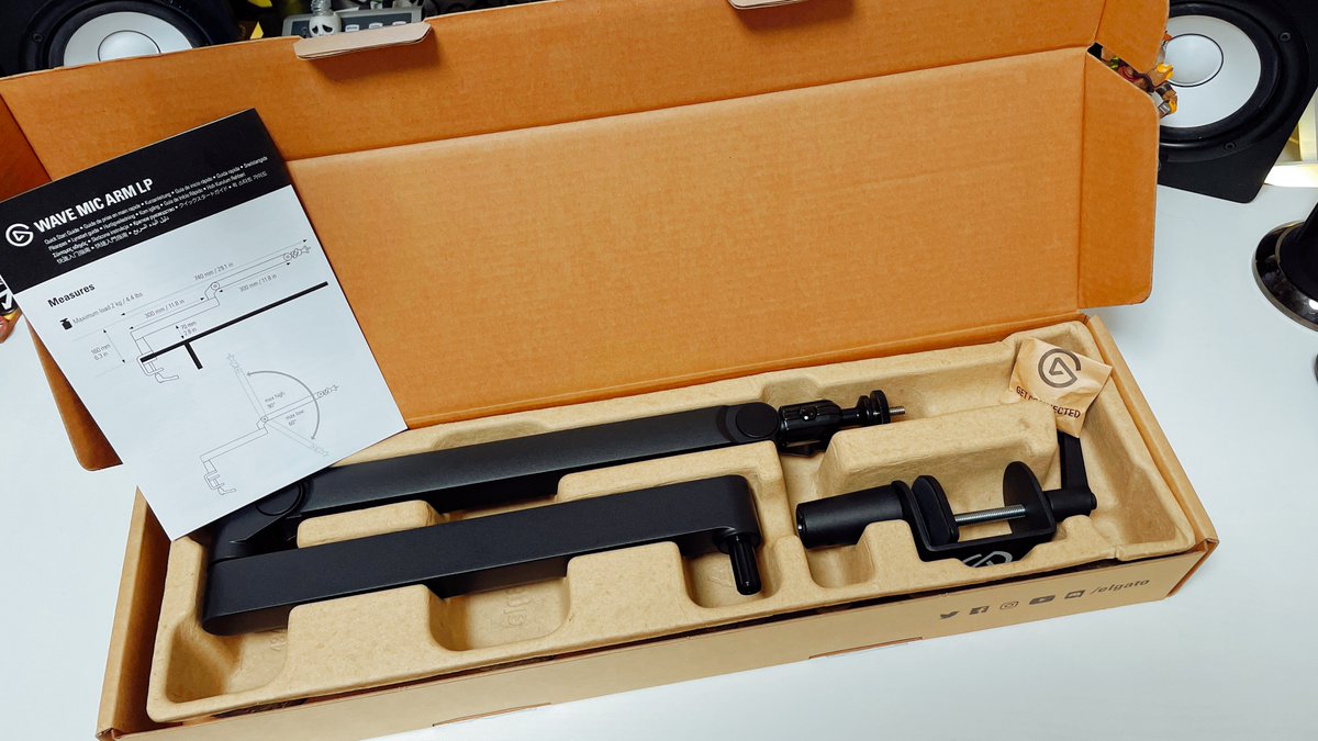 SimonMeg1's tweet photo. 注文して2か月、やっとこゲットw
Elgato Wave Mic Arm LP
ロープロのマイクアームやね
SHUREのSM7Bとセットで使ってみるかって思ってたんだけど問題解決しちゃったからなぁ😌
ネジ入ってるElgatoの茶袋がめっちゃいかしてるw
Elgato製品どんどん増えてくわ
#elgato #micarm #マイクアーム https://t.co/jkIdD1hfcP