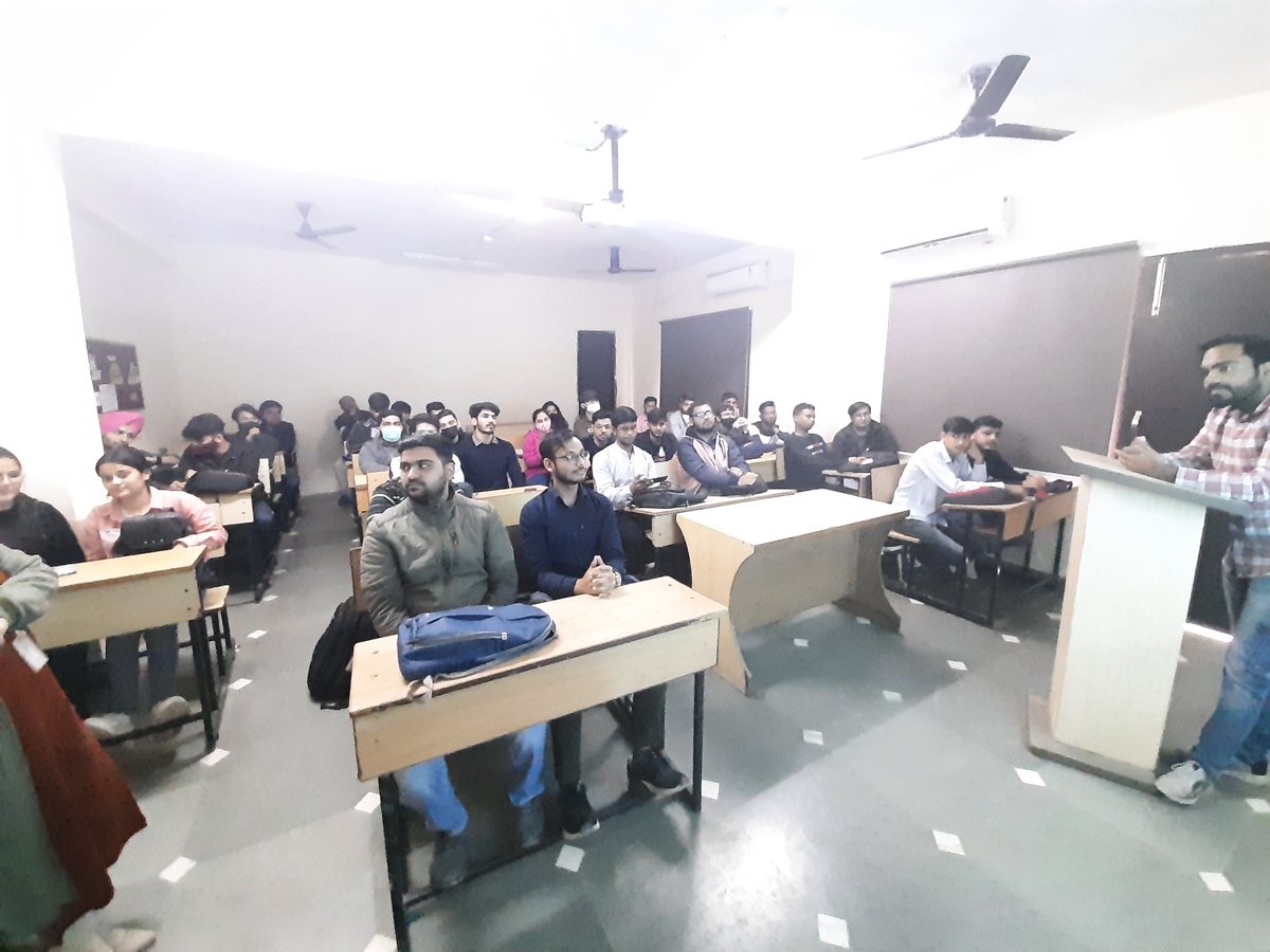 jimsljptweets's tweet photo. JIMS Vasant Kunj II, where Department of IT JIMS Vasant Kunj II organized an #ITClub activity #techpirates on 18th Feb 2022 where the process and experience of Campus placement were shared by Final Year students who got various placement opportunities and offer letter as well. https://t.co/QYHywA793L