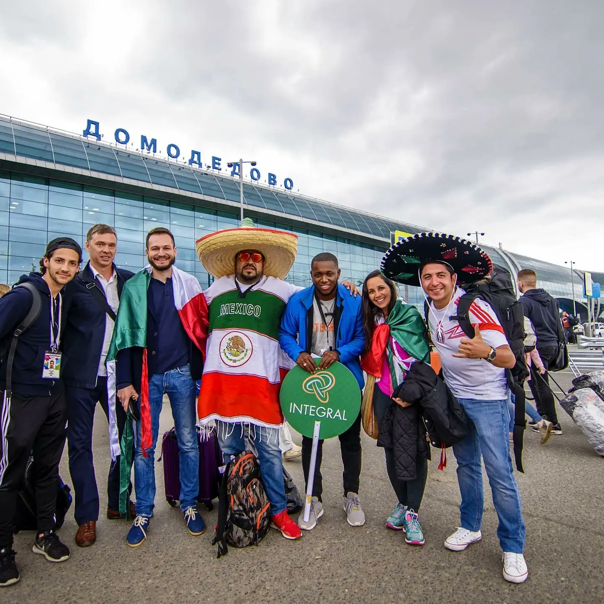 The #FIFAWorldCup, apart from being the ultimate football event, provides room for

- Reppinh your nation
- Experiencing new places and people
- Seeing the World in new color
- Making important relationships
#Qatar2022

📸: @lutosinGBELA

#Football  #SeeYouInQatar #WorldCup2022