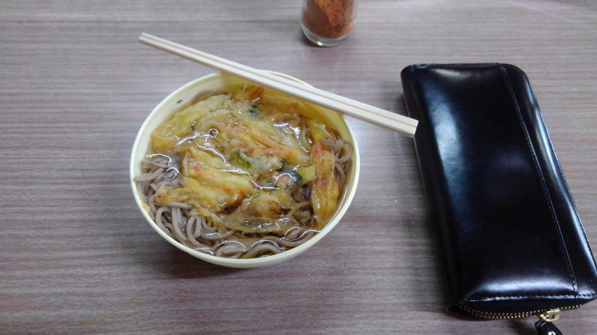tmna1732's tweet photo. オヤツ食べに行って来た！
#ポピーとよさか
#レトロ https://t.co/vqIeJcl40W