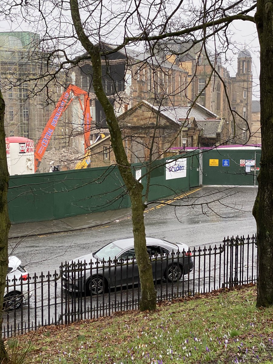 MurphyNiallGLA's tweet photo. #MomentsofOutrage in #Glasgow: If you care about Glasgow’s architectural heritage (and it’s loss - the banner in the second image is ironic) then join @GlasgowHeritage for our debate this Thursday - Is Glasgow the ‘Greatest Victorian City in the World’ - details below👇🤔! https://t.co/iNs03K8Fac