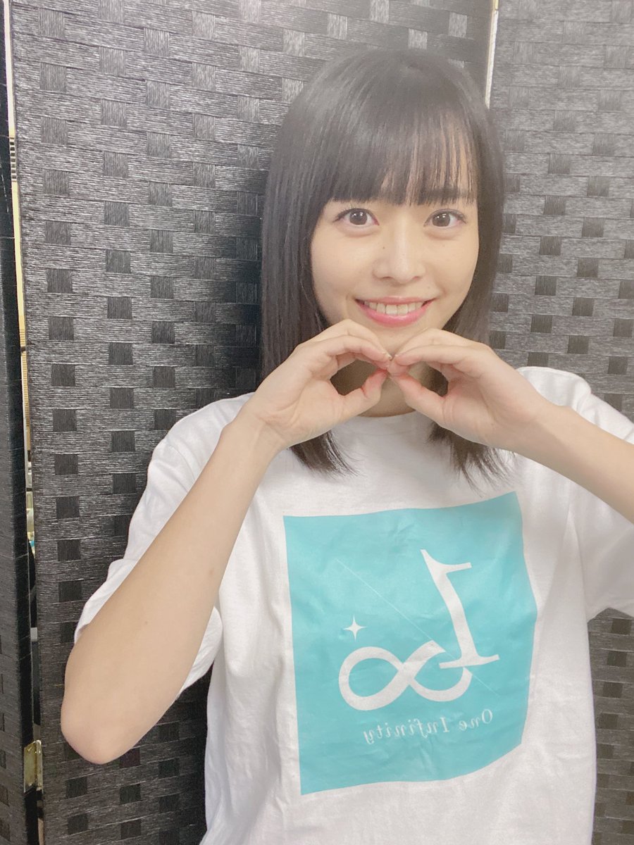 kurohige1975_dq's tweet photo. 劇中、夏目ベールさんや大山大さんも着用しているOne InfinityのTシャツが劇場限定で発売中です。
(税込2200円・XLサイズ)
ちなみに実玖ちゃんは稽古着にしてるそうです☺️
上映期間中だけの販売なのでお早めに🙇♂️
#私アイドル辞めます #映画
#OneInfinity
#イオンシネマ板橋 https://t.co/4lly07oxBd