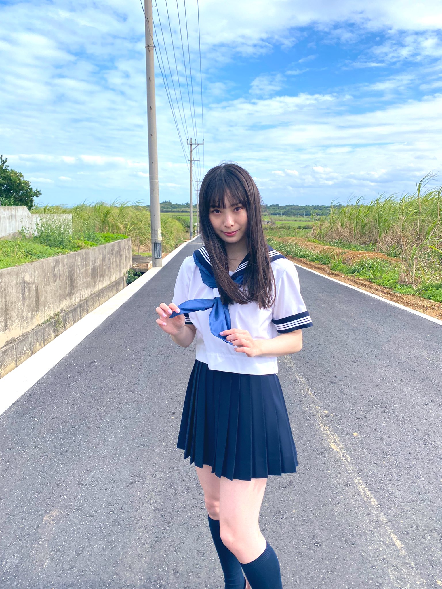 梅山恋和1st写真集「恋する人」【発売中🍡】 on X: 