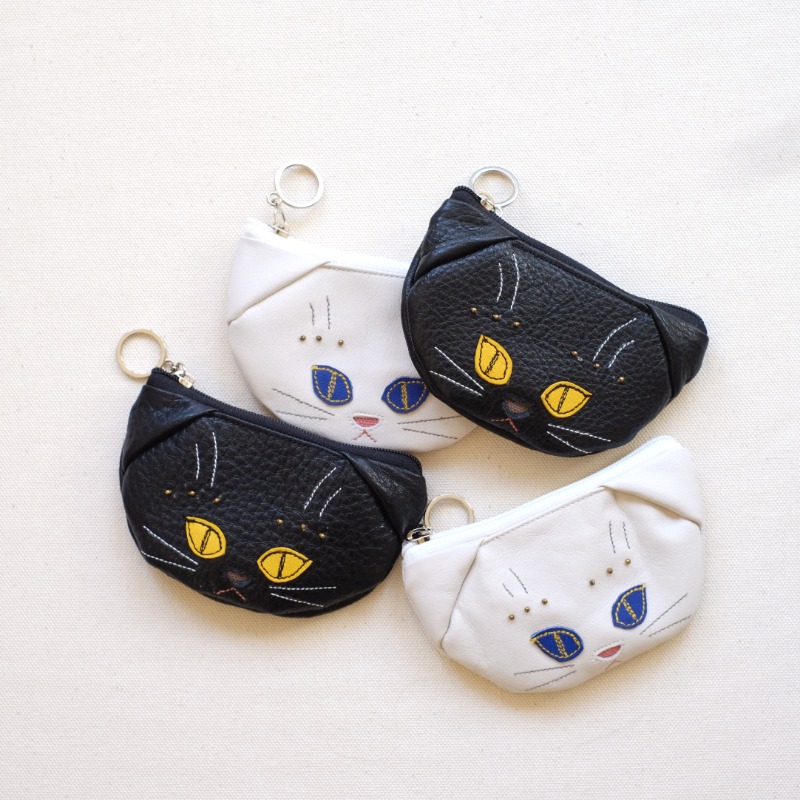 affetto_2013's tweet photo. ＃猫の日
