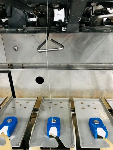 presse_30's tweet photo. Natup Fibres a étiré le premier fil en lin mouillé 100% made in France - #saintmartindutilleul
#Natup #fibres #lin #filature #lin #LeParisien #Eure #Normandie https://t.co/grQRmwBKvQ