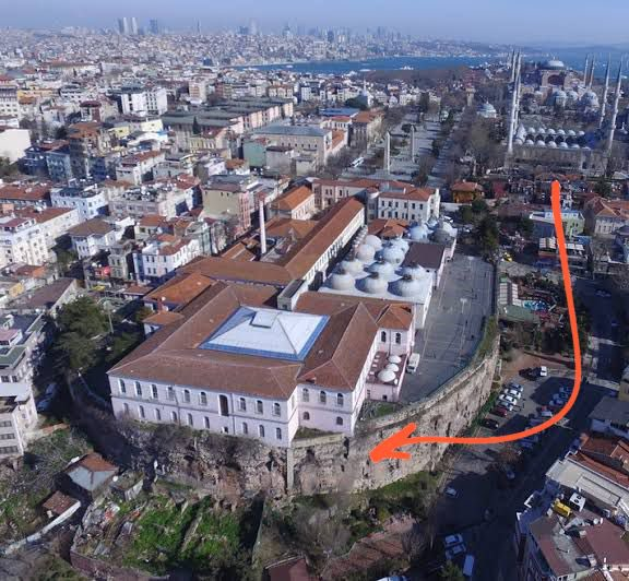İBB Genel Sekreter Yardımcısı Mahir Polat: İstanbul için hazine değerinde, milyonlarca ziyaretçi alabilecek Hipodromu, İBB olarak restore edip turizme kazandırmak için mülk sahibi Maliye Hazinesine yaptığımız başvuru 2 yıldır cevapsız bekliyor.