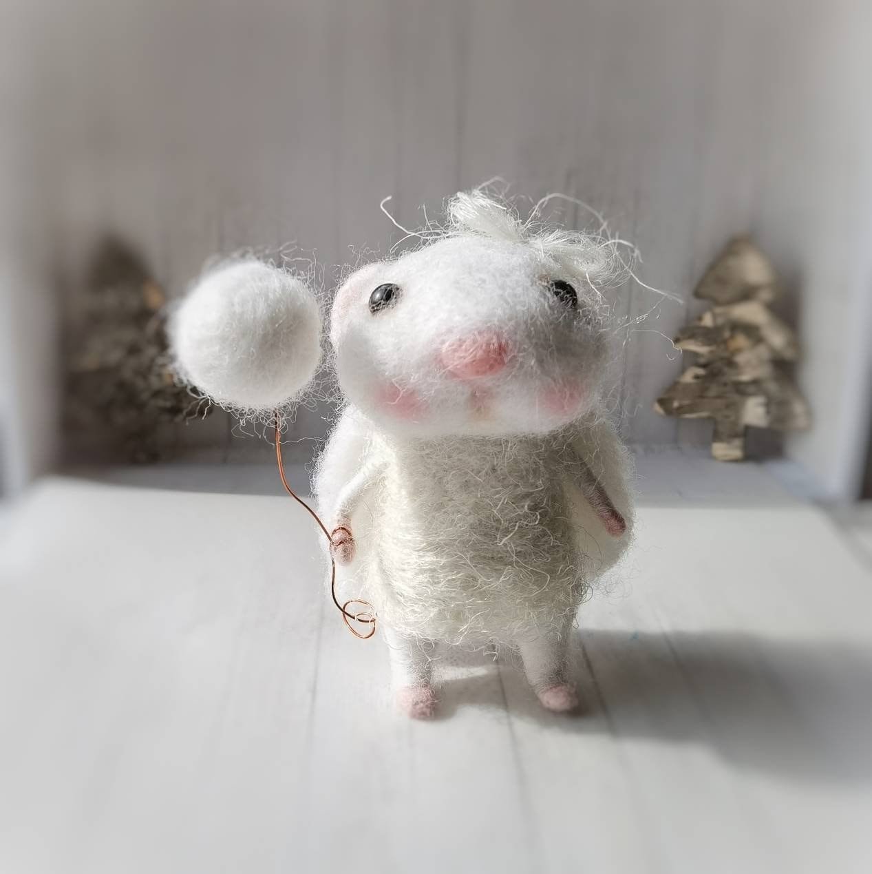 Needle felted mouse Felted mouse Birthday gift Christmas ornament Figurine love heart gifts  Wool doll Felt art presents