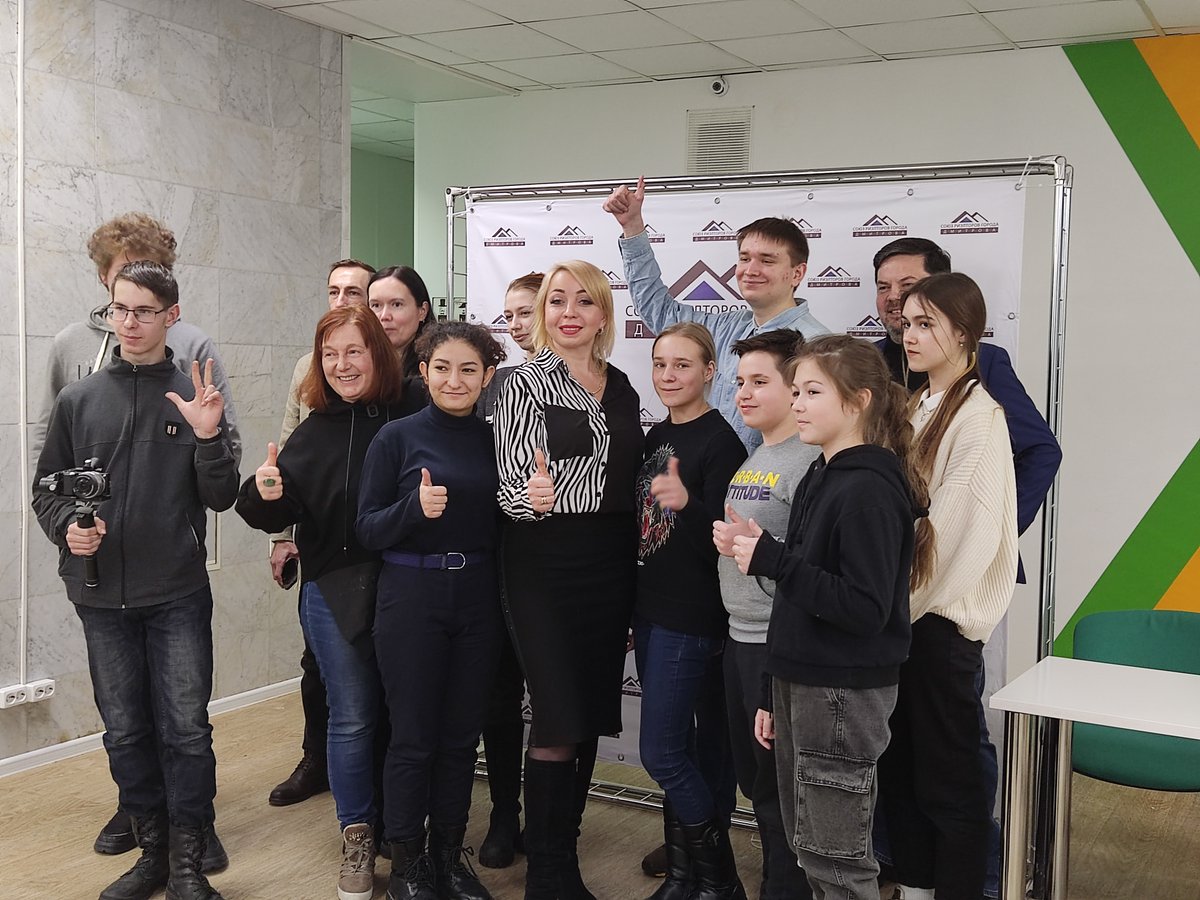#СЖП #СЖР #МолодёжнаяРедакция #Встреча 
Встреча Молодежной редакции с предпринимателем - sojp.ru/zapis/1601