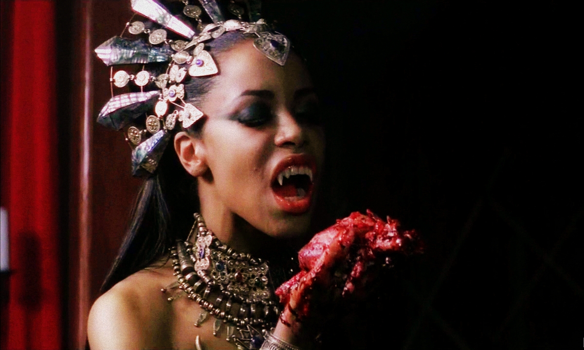 Screen Queens on Twitter: "QUEEN OF THE DAMNED was released 20 years a...