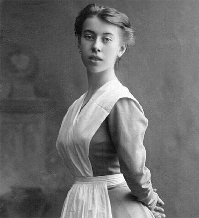 El 21 de febrero de 1972 falleció la bailarina rusa Bronislava Nijinska. Alumna de la Escuela Imperial de Ballet de San Petersburgo. Bailó en el ballet del Teatro Mariinsky  y con Les Ballets Russes de Diaghilev junto a su hermano Vaslav. Creó su escuela en EE.UU. <a href="/Danzapuntoes/">Danza.es - INAEM</a>