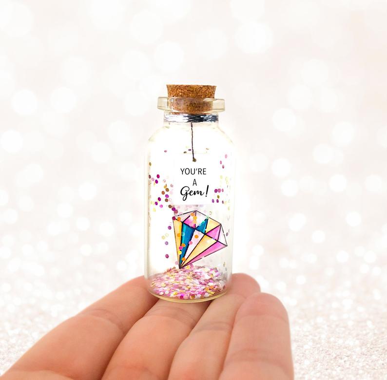awwbottles's tweet photo. Their love, care, and support are always admirable. This adorable handmade order, gift bottle admires them in an adorable &amp; unique way.
 Flat 30% OFF  😍
Shop now:  https://t.co/qWwnqT3kTw
#awwbottles #gifts #giftideas #birthdaygift #handmadegifts #personalisedgifts https://t.co/1dknBAbXXK