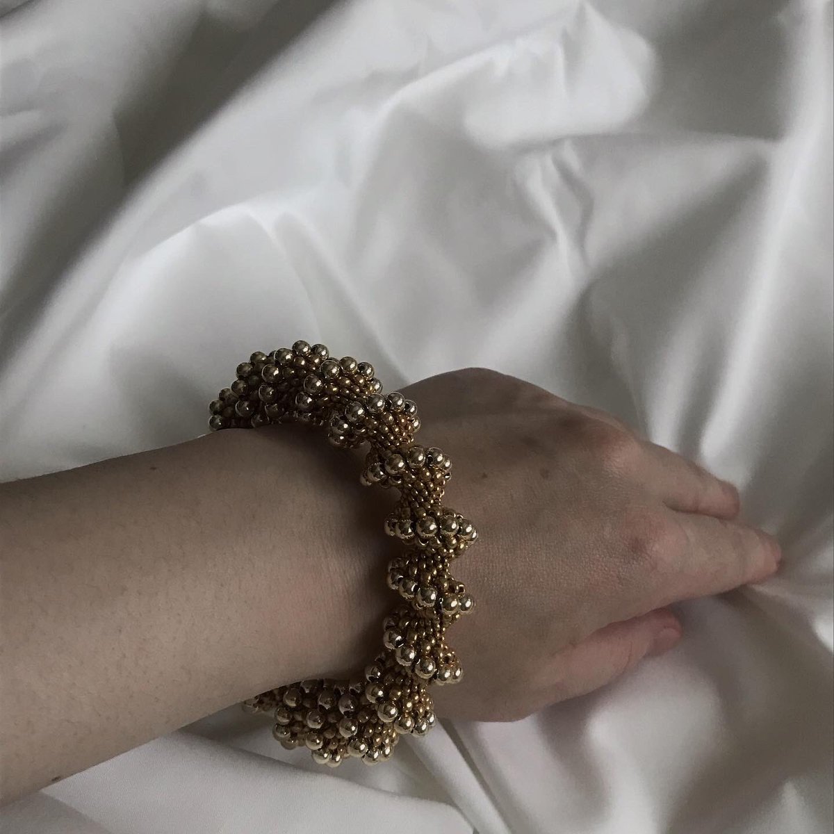 bracelet［three-dimensional］

#itowokashi 
#costumejewelry 
#choker 
#necklace 
#ring
#earrings 
#accessories
#beadwork