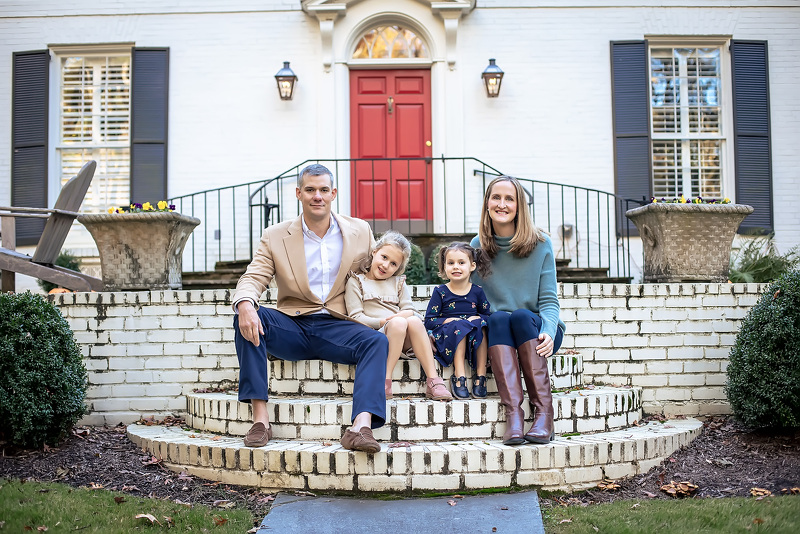 Backyard Family Photography with the Burns. This is my second year shooting the Burns family. They have a house just made for photos,  with a backyard that's perfectly shaded, with the perfect bit of sun coming through the trees in the late afternoon.

janethowardstudio.com/?p=94760