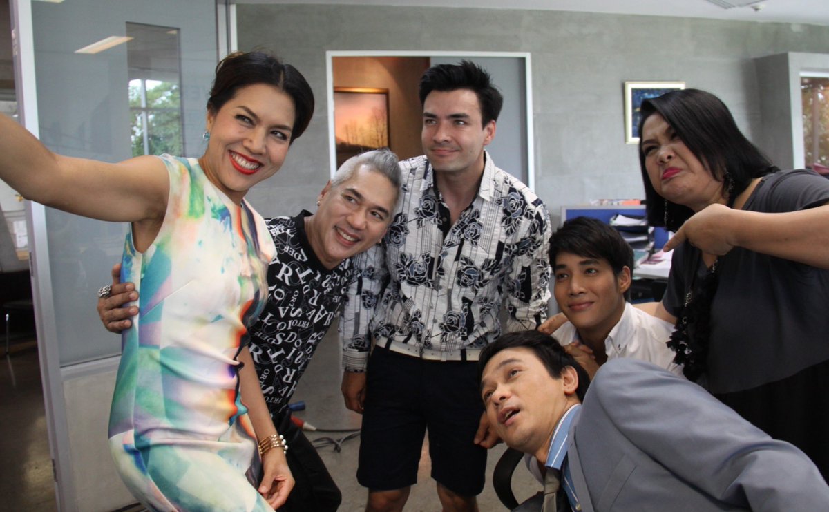 paujinjong's tweet photo. สายฮามาแน่นๆ #ดอกไม้ใต้เมฆรีรัน
จันทร์ ถึง ศุกร์ 14.20 น.
#เป่าจินจง
#paujinjong
#ดูทีวีกด33
#ดูมือถือกด3plus https://t.co/8VTBEnT4LG