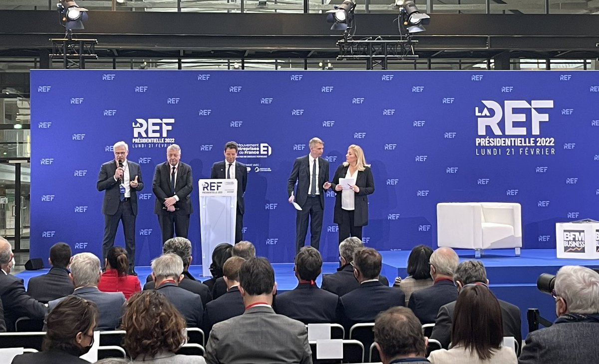 Les #CCI sont présentes à #LaREFpresidentielle : « nous attendons des candidats des propositions concrètes pour aider à renforcer la compétitivité de nos #entreprises 🇫🇷 » <a href="/DiCrescenzo_A/">Alain DI CRESCENZO</a> , président <a href="/ccifrance/">CCI France 🇫🇷🇪🇺</a>