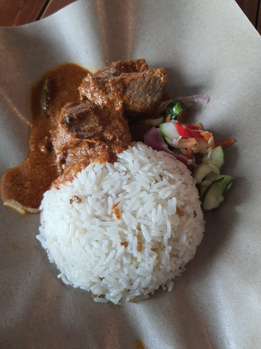 Nasi Dagang kat Restoran Makang (kat CBD) tetap di hati saya ❤️ tak kira la you all cakap apa 😆  <a href="/Twt_Cyberjaya/">Cyberjaya Info</a> #CyberjayaFood #NasiDagang #Makang