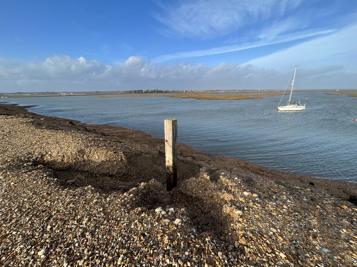 Down at Hurst Spit on Saturday after Storm Eunice. I’ll pop down again tomorrow and see the damage that Franklin did.