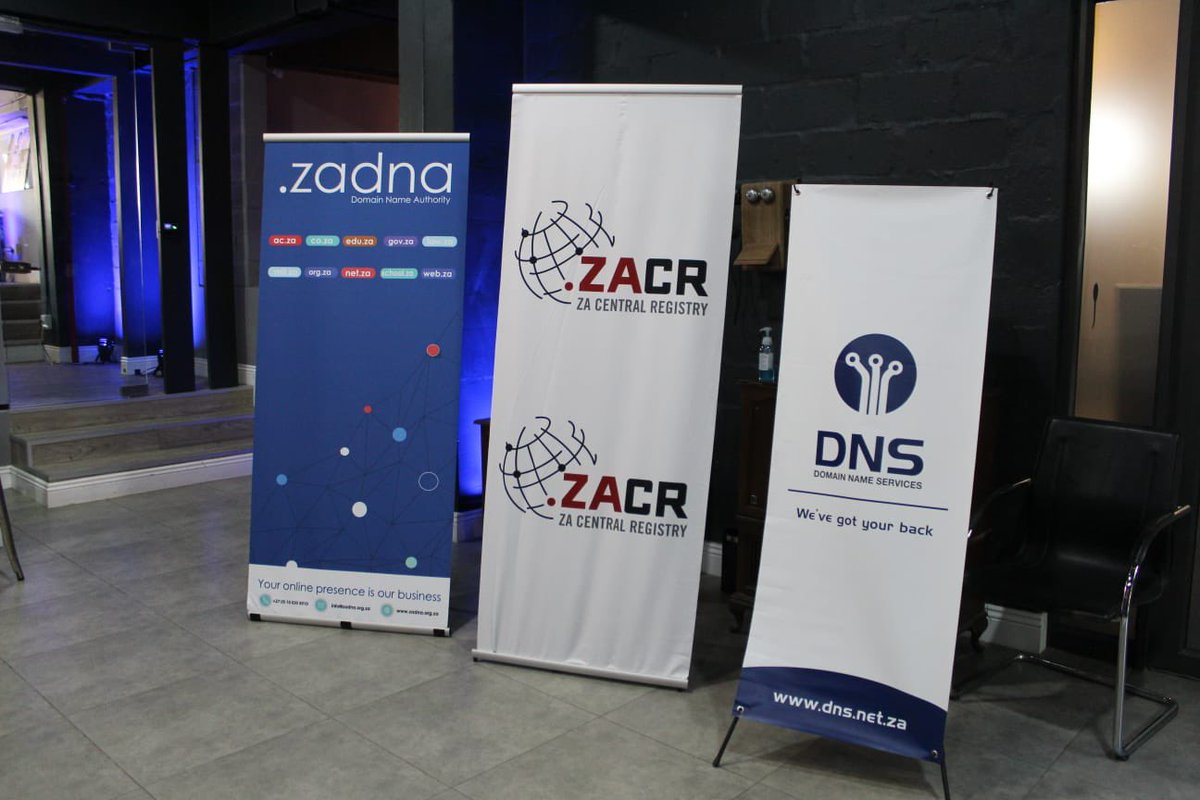 ZA_CR's tweet photo. What is a #introDNStraining without #labwork? #codinglabwork underway #ctDNStraining @dotZADNA @dns_business #dns #day1ctDNSTraining https://t.co/iRdz3O6Cnf