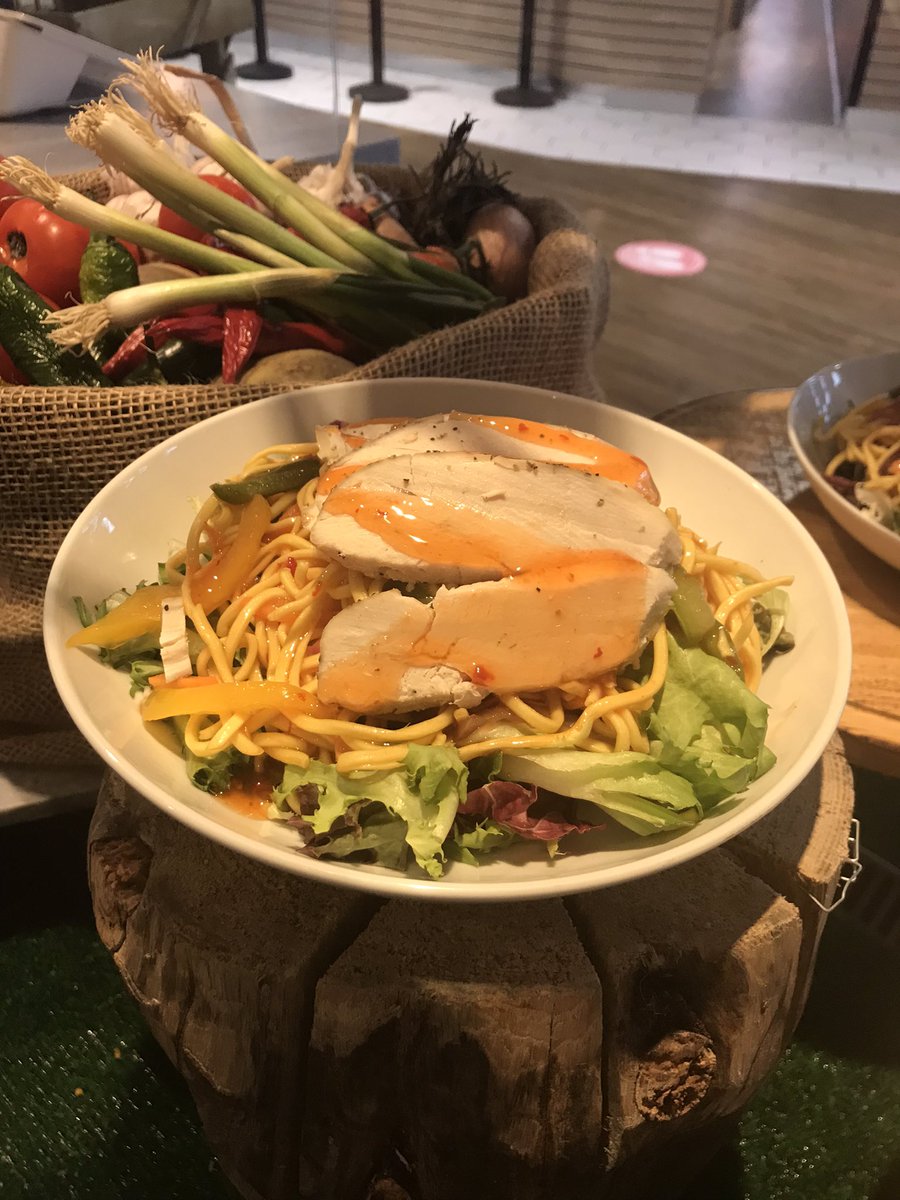 On the menu today…… Beef brisket pretzel bun, Sir Lankan braised root vegetable stew with coconut dhal dumplings or Sweet chilli chicken salad <a href="/ItswhatwedoWELL/">DineContractCatering</a>