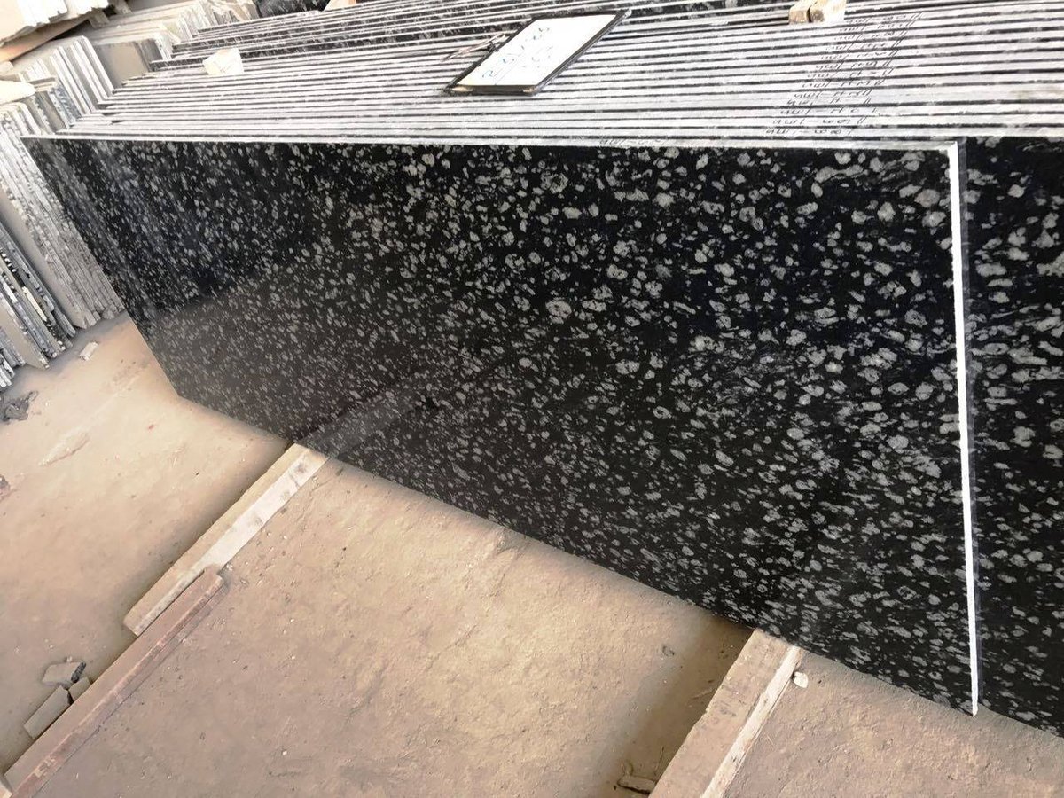 New Granite Introduction : PEARL BLACK 
Highlights :
Fully Premium Export Quality Material
No variation
Side Dressing
Line Polish
Size : L(60-95)cm x H(180-300)cm x T (2cm/3cm)

#pearlblackgranite #blackgalaxygranite #absoluteblackgranite #blackimpalagranite