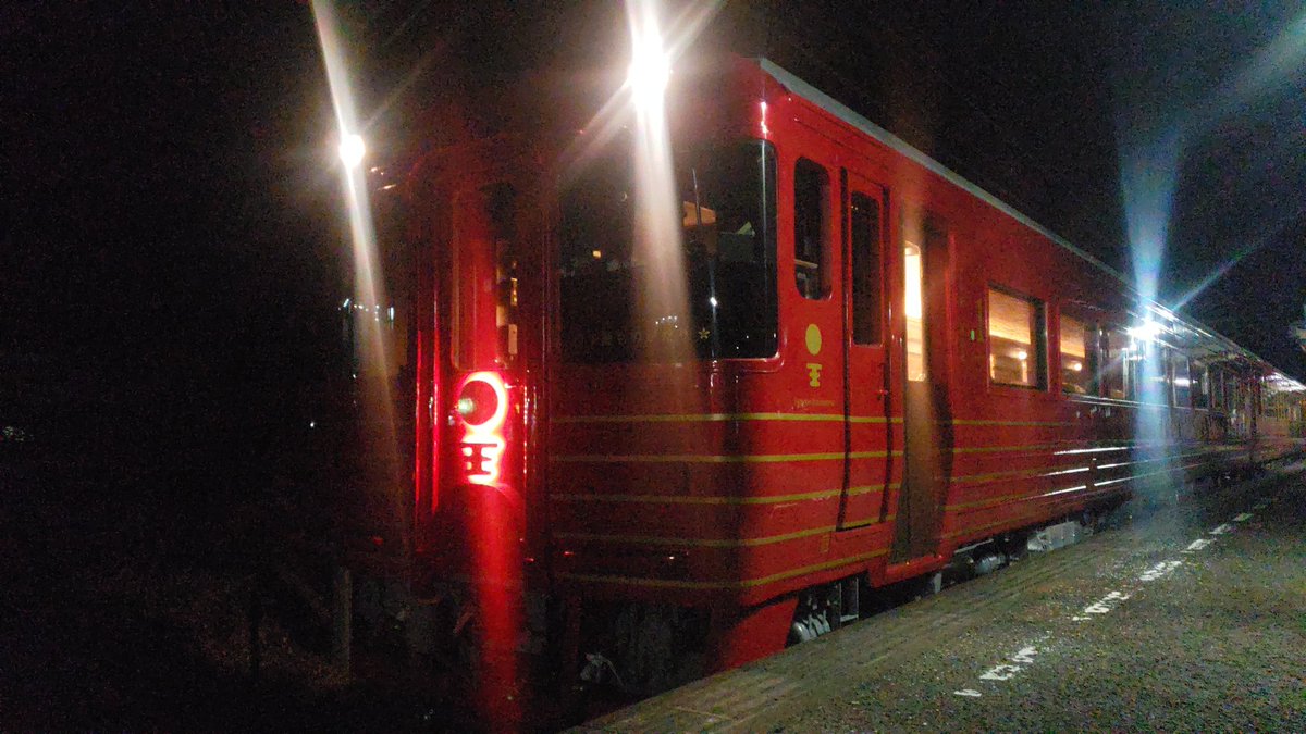 K22064908's tweet photo. 9697H  新伊予灘回送
#試運転
#伊予灘ものがたり 
#これからよろしく伊予灘 https://t.co/3Ocod5s13Q