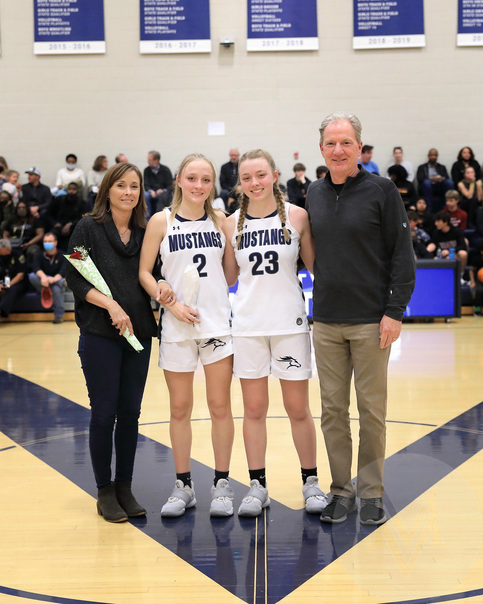 MountVernonWBB's tweet photo. Thank you for everything, Seniors!! Emily and Alex Bloodworth, Ella Ruth Campbell, Jane Holliday, and Annabel McCarthy. We appreciate your dedication to the team and your legacies and the impact you have made on us will last a lifetime. 💙 https://t.co/Sh9lHKGQLx